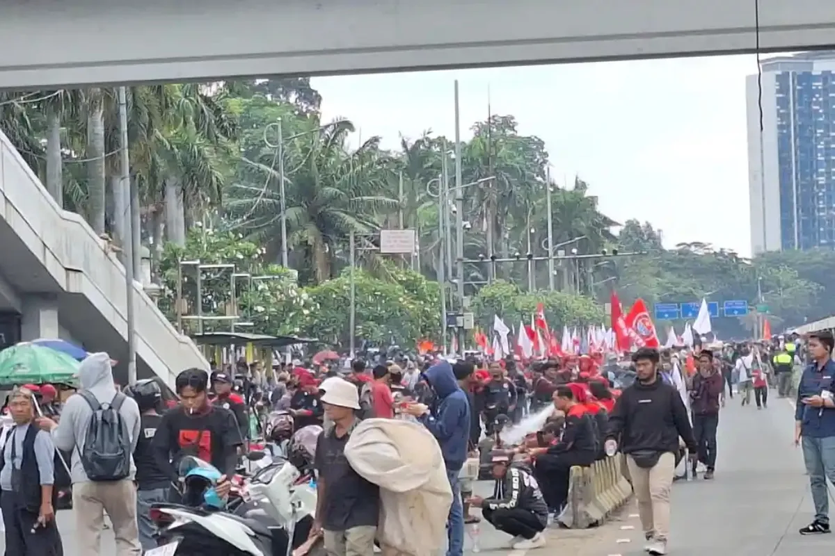 50 Ribu Buruh Demo di Jakarta Hari Ini, Kawal RUU Perlindungan Ketenagakerjaan