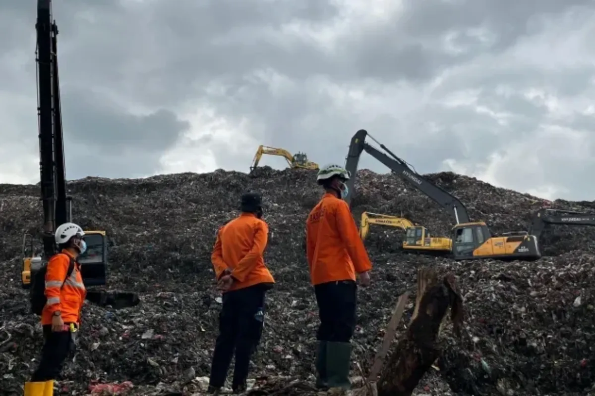 Analisis Struktural Tragedi Bantargebang: Beban Kritis 80 Juta Ton Sampah