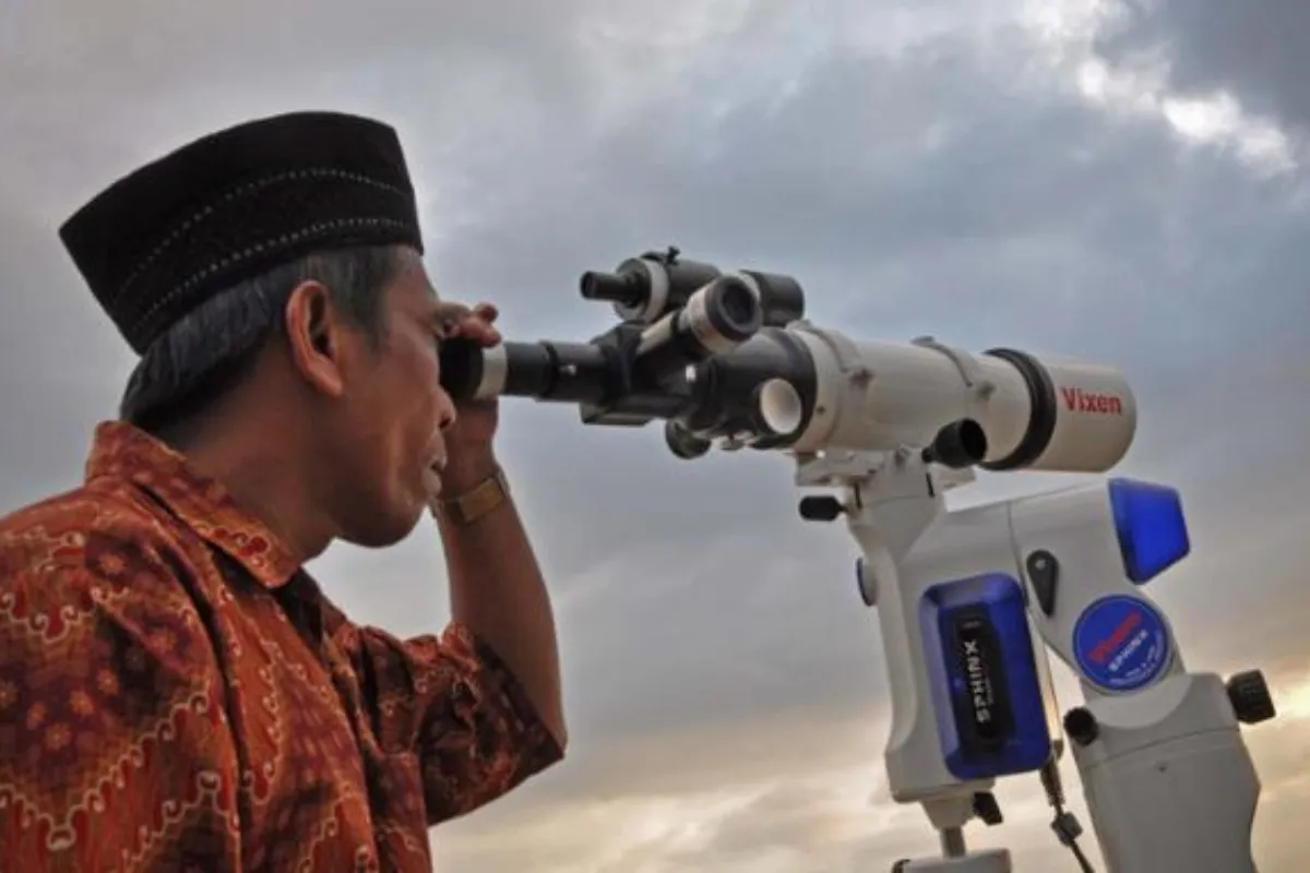 Dialektika Astronomi dan Syariat: Memahami Urgensi Sidang Isbat 1447 H