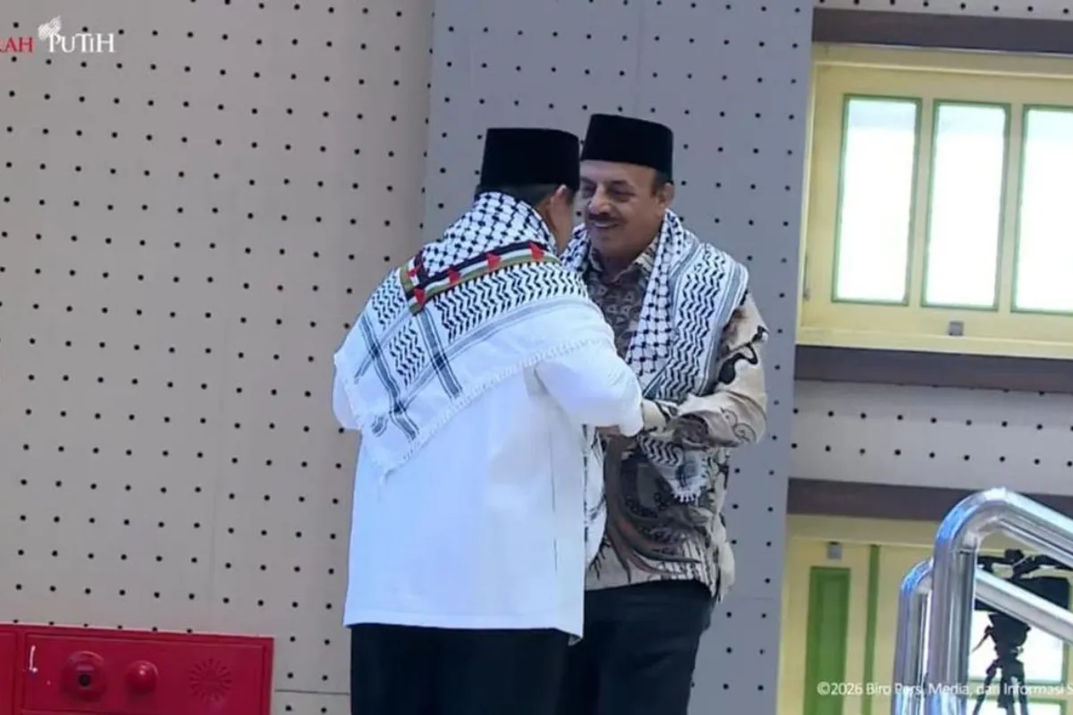 Presiden Prabowo Subianto dikalungi sorban Palestina oleh Dubes Palestina - dok YouTube Sekretariat Presiden