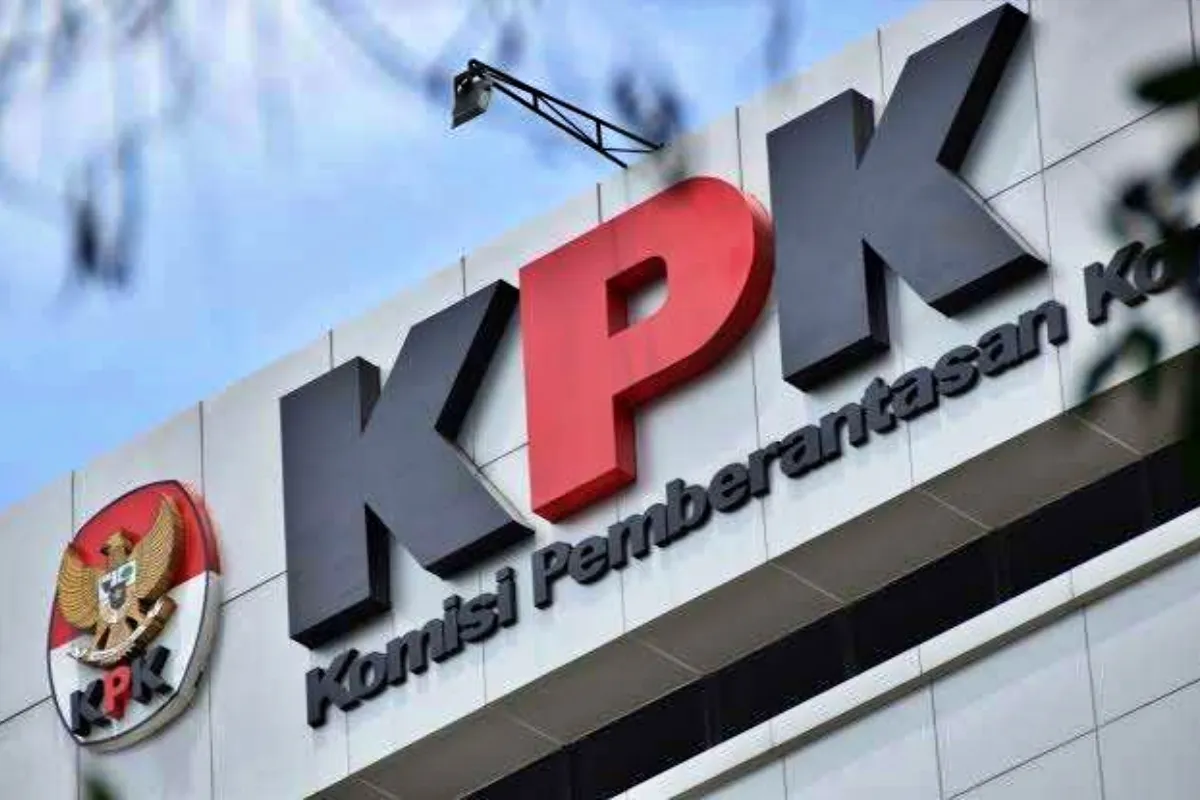 Paradoks Efisiensi dan OTT Bupati Tulungagung dalam Radar KPK