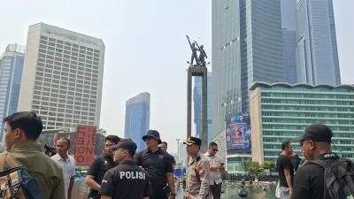Aktivis Greenpeace Naik ke Patung Selamat Datang, Polisi Periksa CCTV