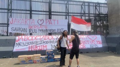 Demo 27 Agustus Disiapkan, Warga Pati Dirikan Posko di Depan DPR