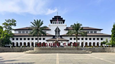 16 Gubernur Jawa Barat dari Masa ke Masa hingga Dedi Mulyadi