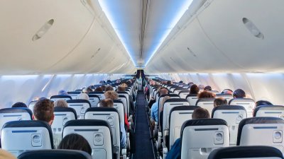 Jendela Ryanair Pecah, Begini Bahaya Rapid Decompression Pesawat