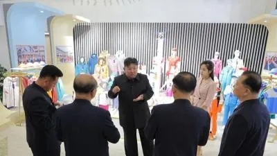 Kim Jong Un Tampil Sehat di Media Korut, Rumor Kematiannya Dibantah Foto Terbaru