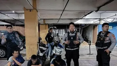 Polda Metro Jaya Amankan 18 Pemuda Diduga Hendak Tawuran di Jakarta