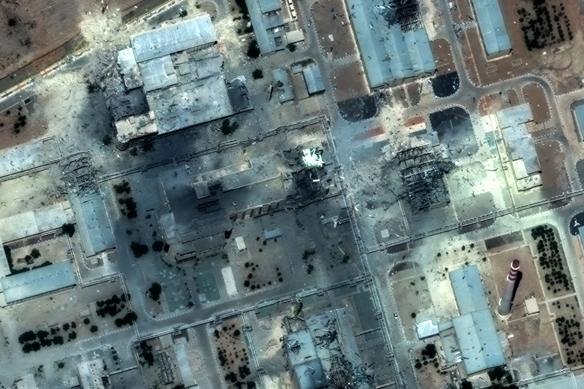 Citra Satelit Ungkap Langkah Donald Trump Tekan Iran Bersama Israel