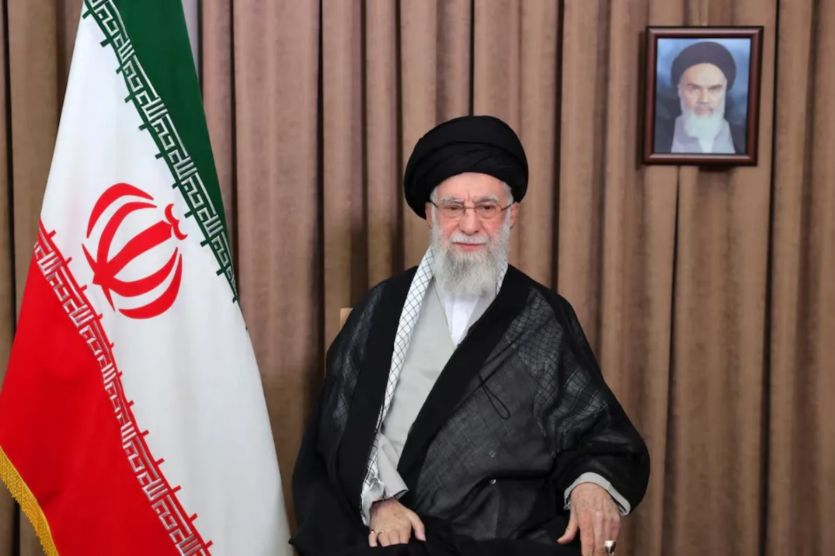 Kekosongan Khamenei: Tantangan Analitis bagi Warisan Ayatollah Khomeini