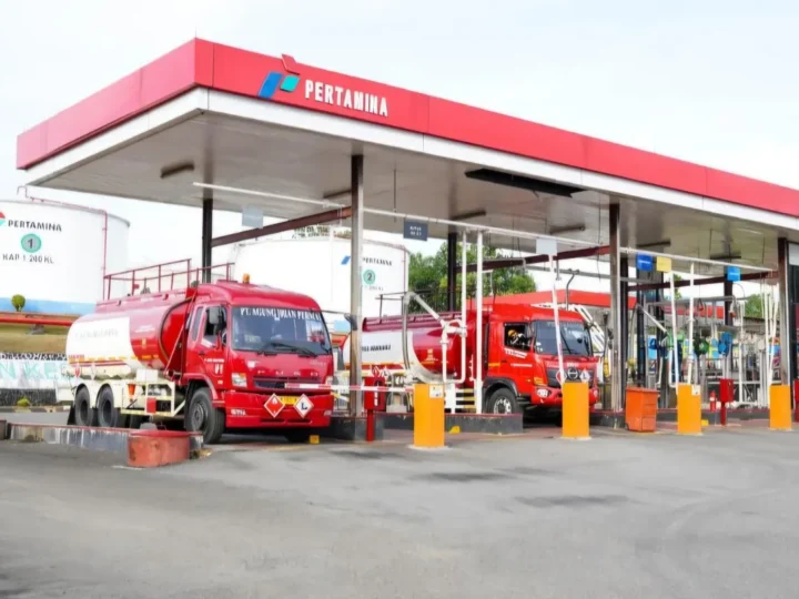 Kalkulasi Intelektual di Balik Target Stop Impor Solar Juli 2026