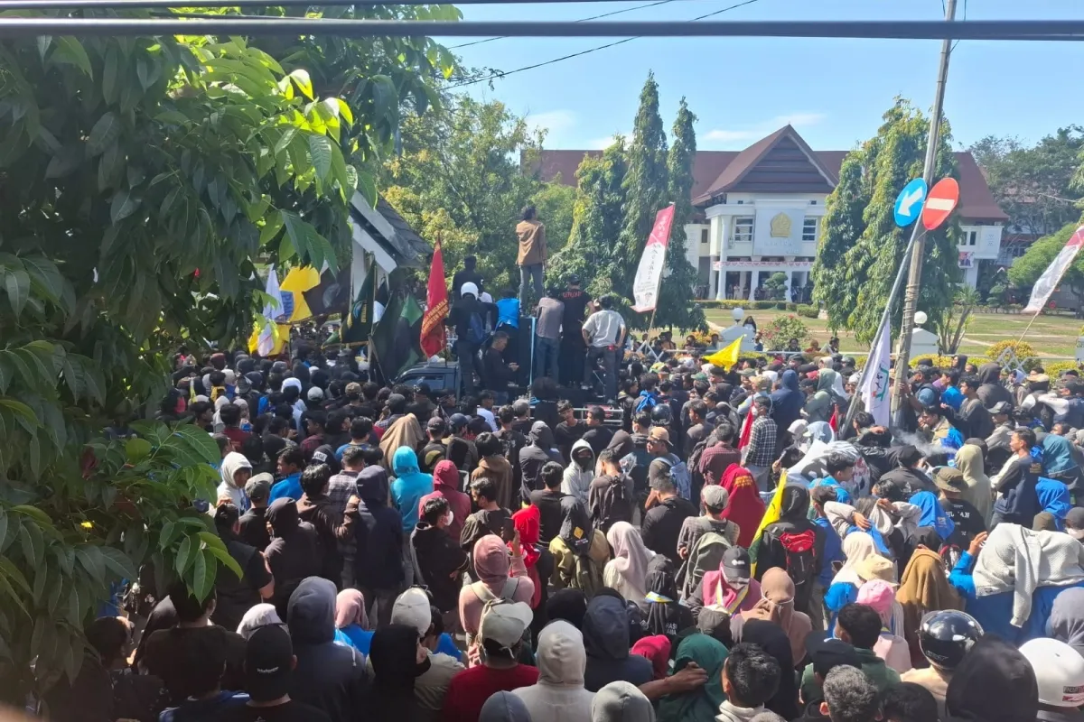 Mosi Tidak Percaya Petambak di Balik Perusakan Alun-Alun Indramayu