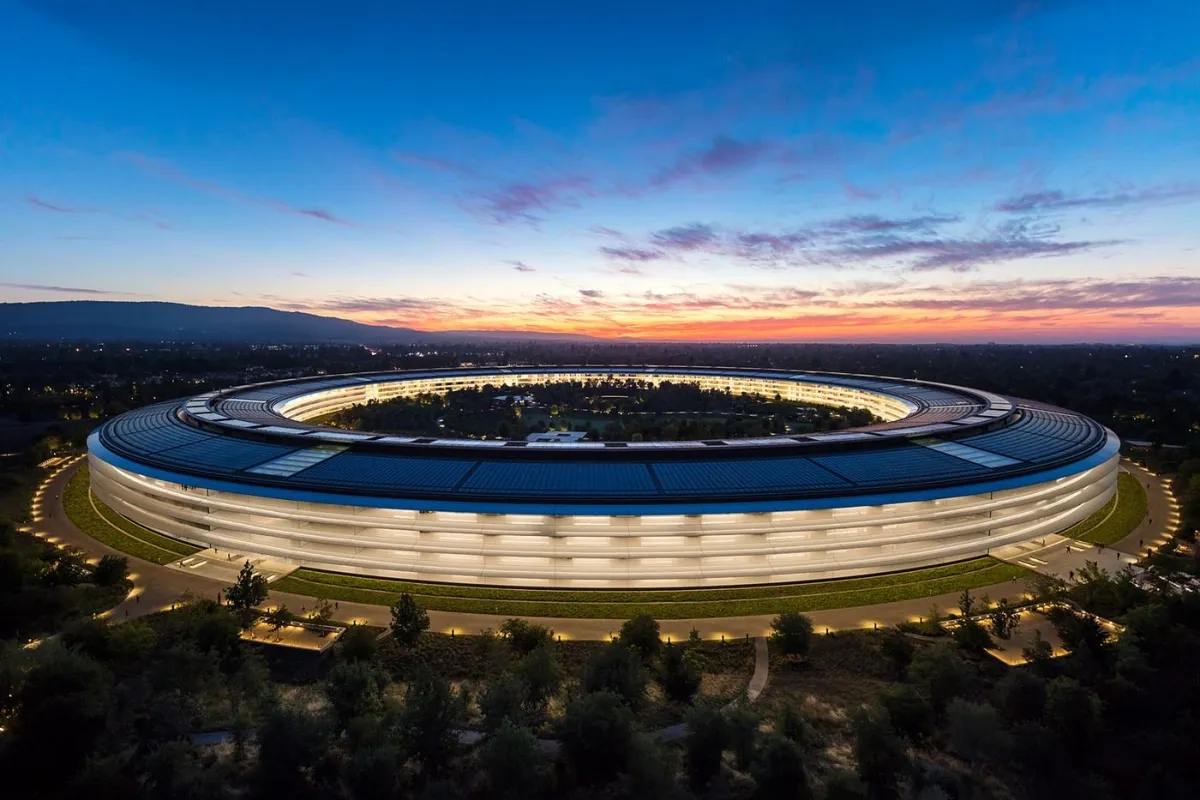 Rasionalitas di Balik Perang Talenta: Apple dan Strategi Retensi AI