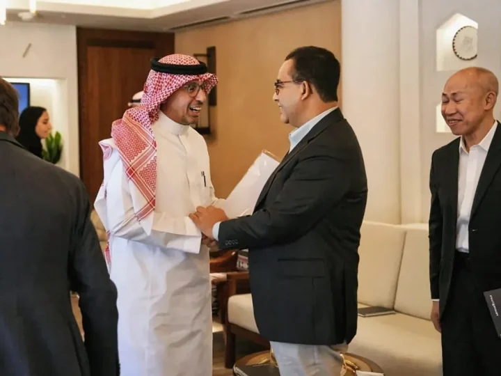 Melampaui Batas Domestik: Konstruksi Kosmopolitan Anies Baswedan di Dewan Penasihat Riyadh