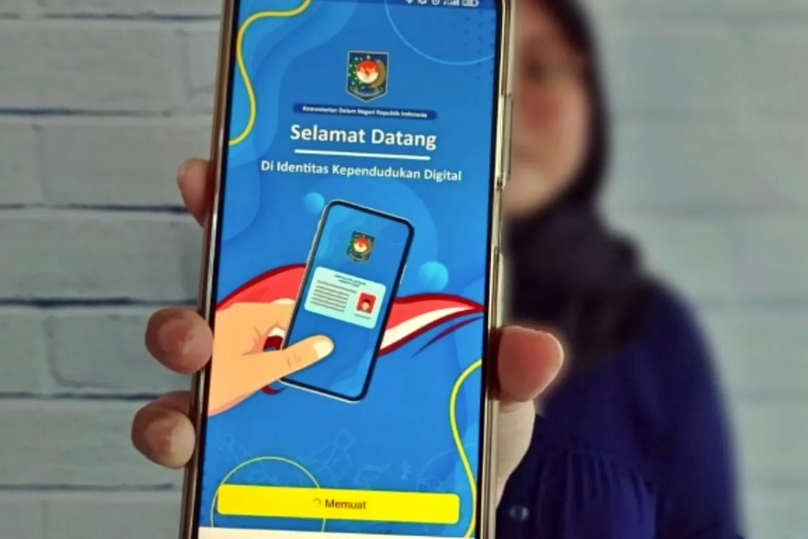 Paradoks Akun KTP Digital: Defisit Kesiapan Massa dan Tekanan Regulasi