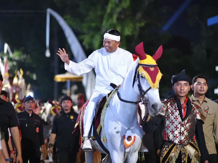 Konseptualisasi Narasi Kultural: KDM Transformasikan Kirab Menjadi Trigger Infrastruktur