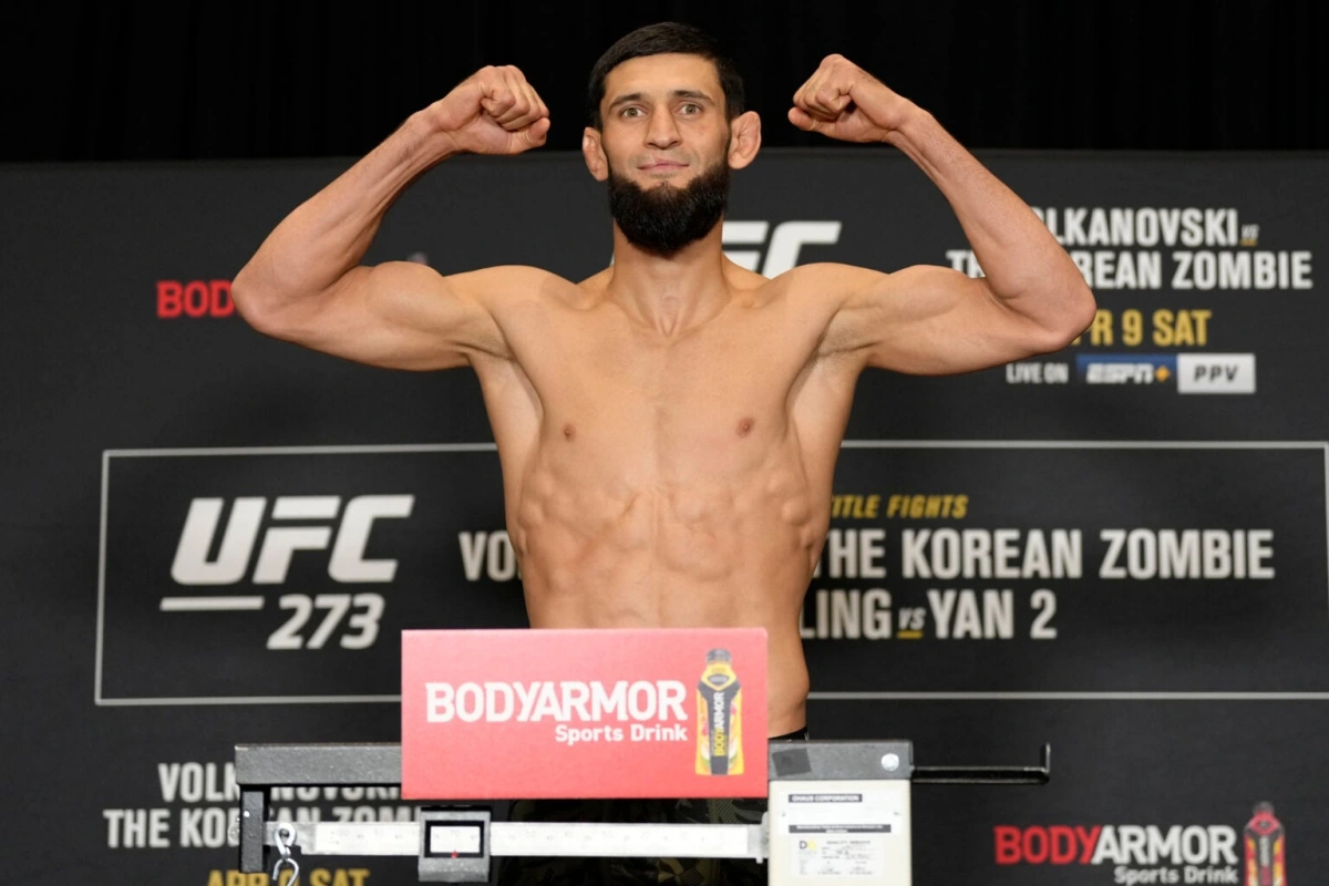 Khamzat Chimaev Tak Mau Baku Hantam di Luar Octagon Sebelum UFC 328