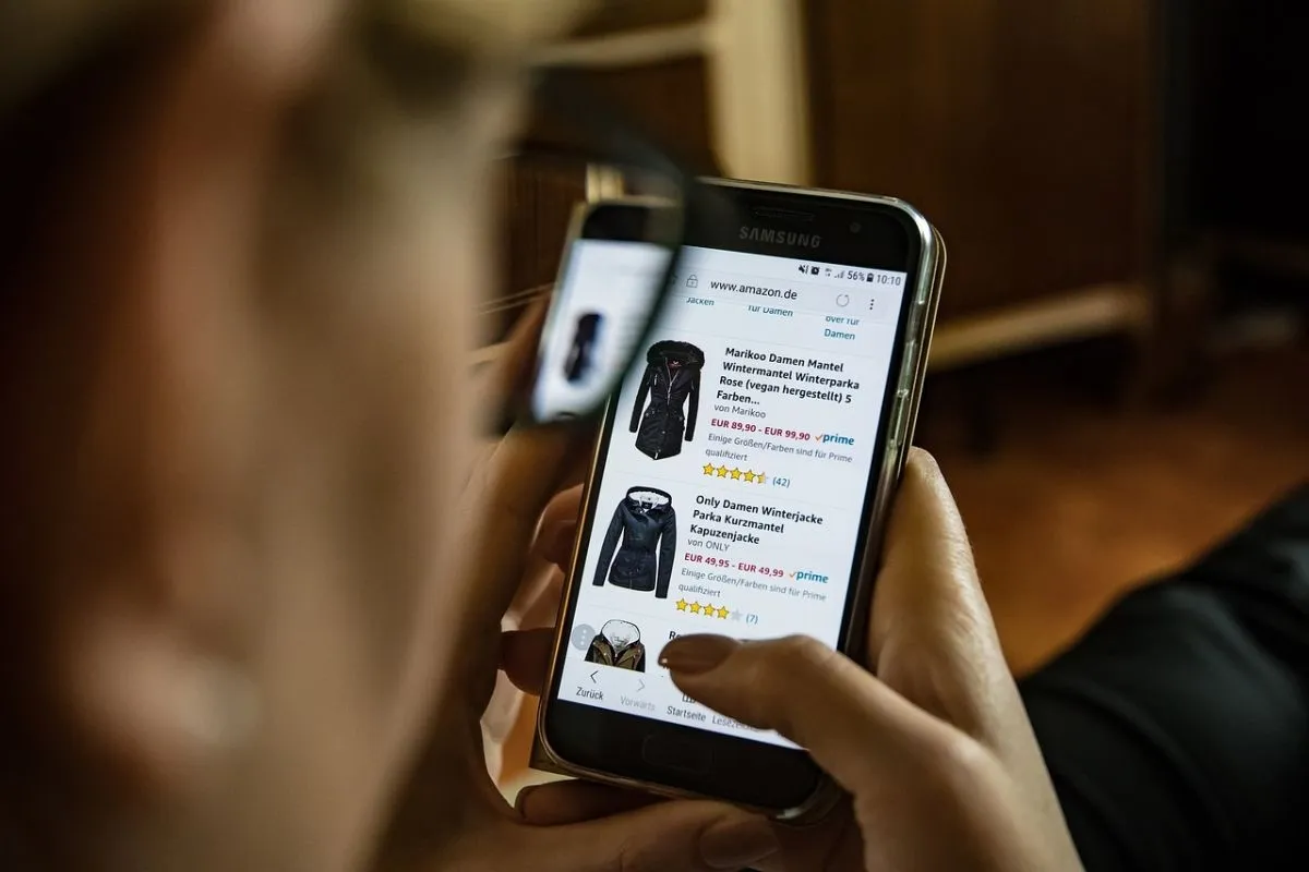 Pajak Marketplace Berlaku Juli, Menkeu Sebut Bukan Pungutan Baru