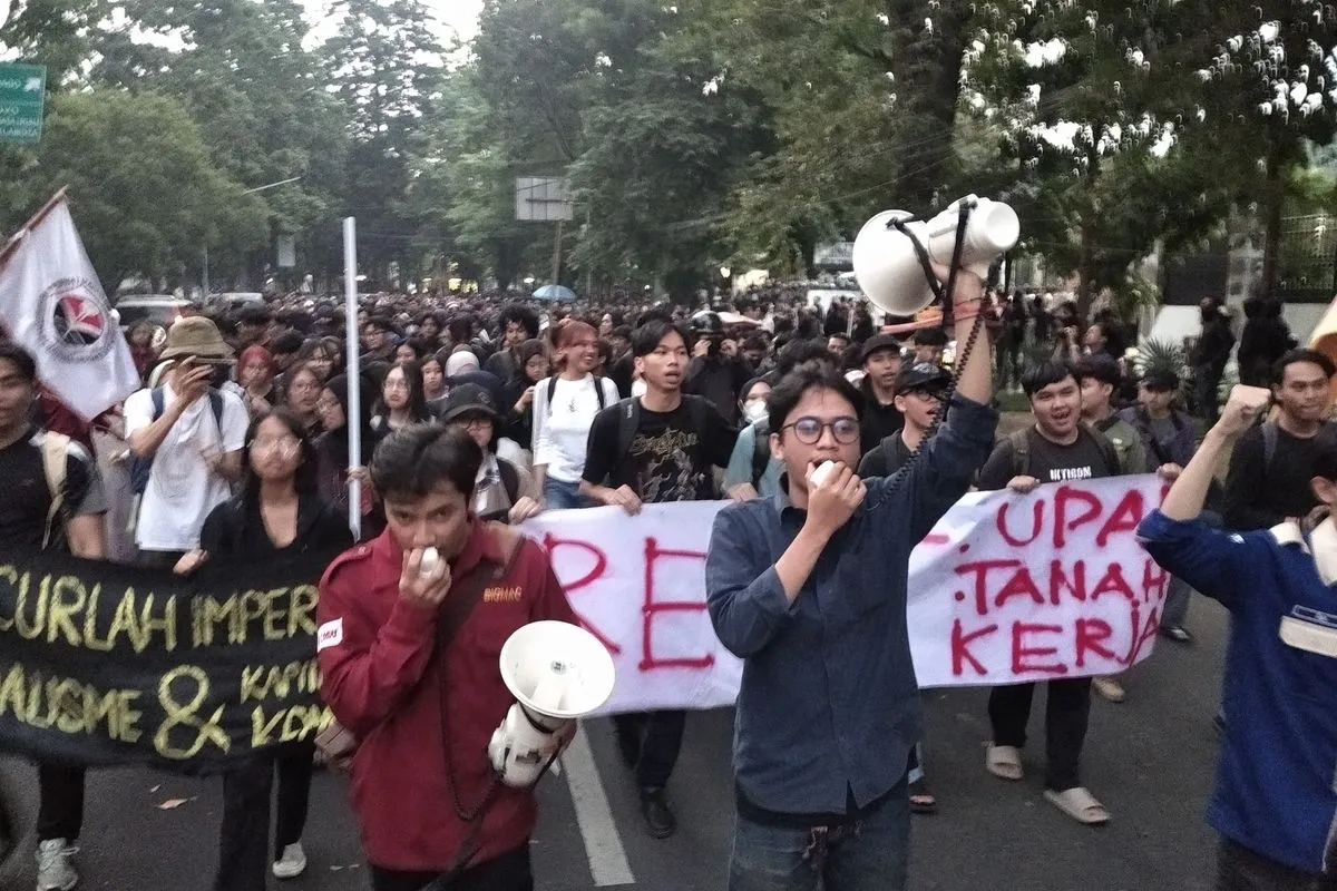BEM SI Beri Ultimatum 18 Hari, Ancam Reformasi Jilid II Jika Rupiah Tak Membaik