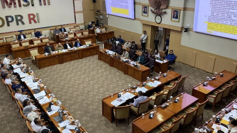 RUU Polri Buka Jalan Anggota Aktif Isi Jabatan atas Permintaan Menteri dan Presiden