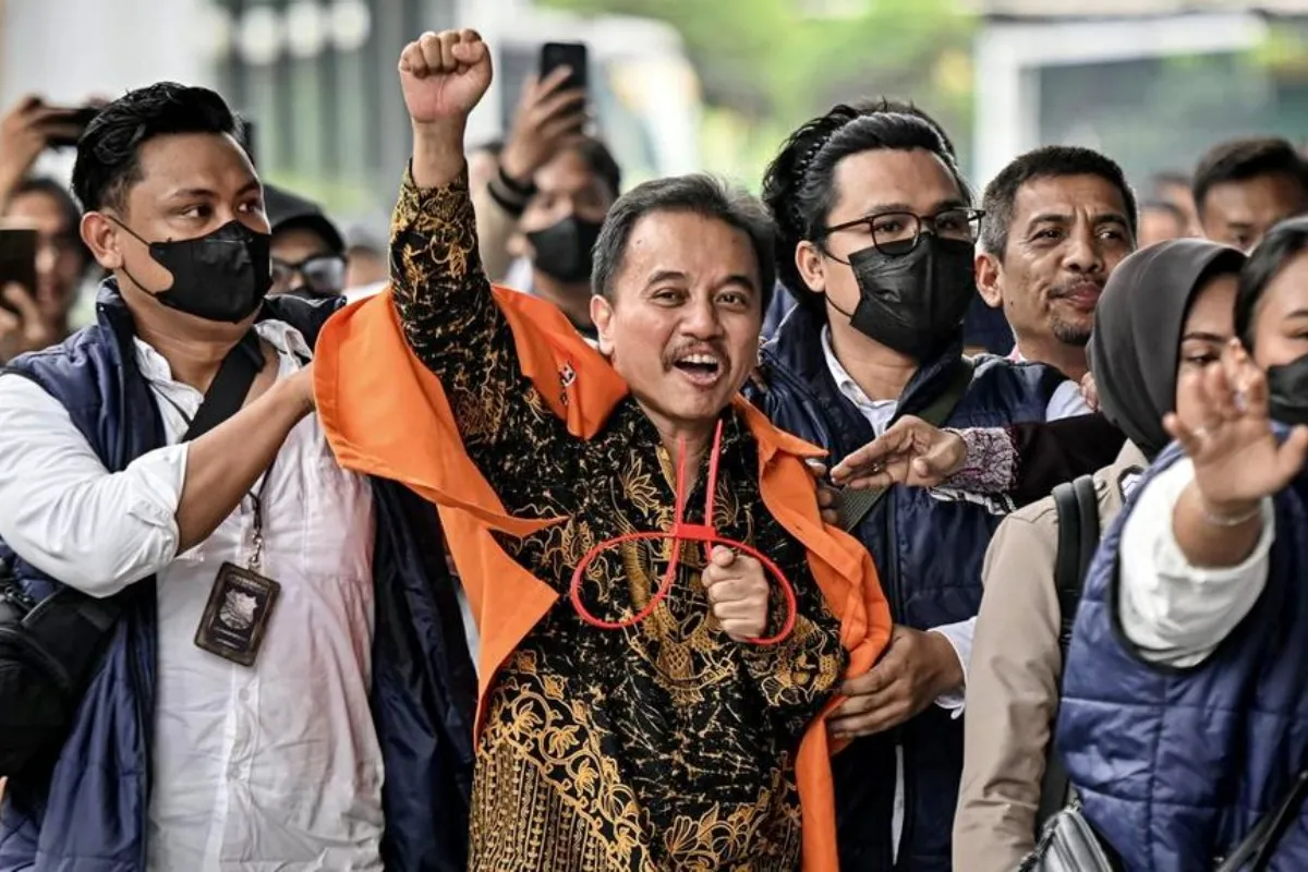 Roy Suryo dan dr Tifa Tolak Teken Berita Acara Penahanan