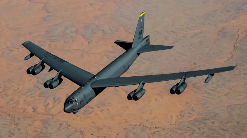 Pesawat Pembom Nuklir B-52 AS Jatuh Saat Penerbangan Uji, 8 Tewas