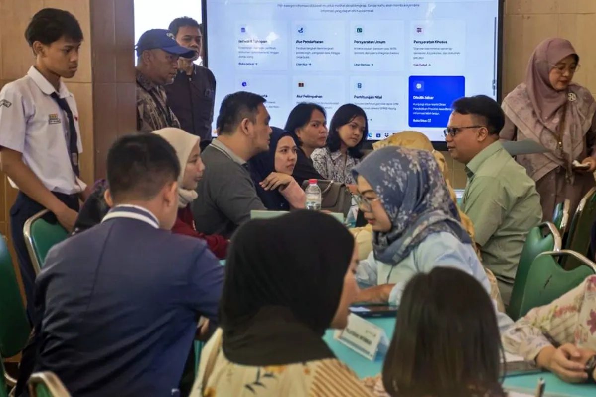 530 Ribu Pendaftar Rebut 319 Ribu Kursi, Angka di Balik Krisis SPMB Jabar