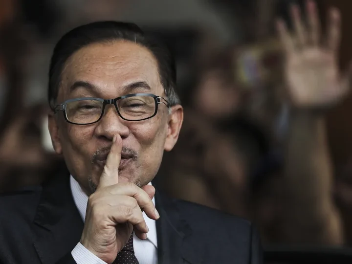 Anwar Ibrahim Siap Deportasi WN Israel yang Ditemukan di Malaysia