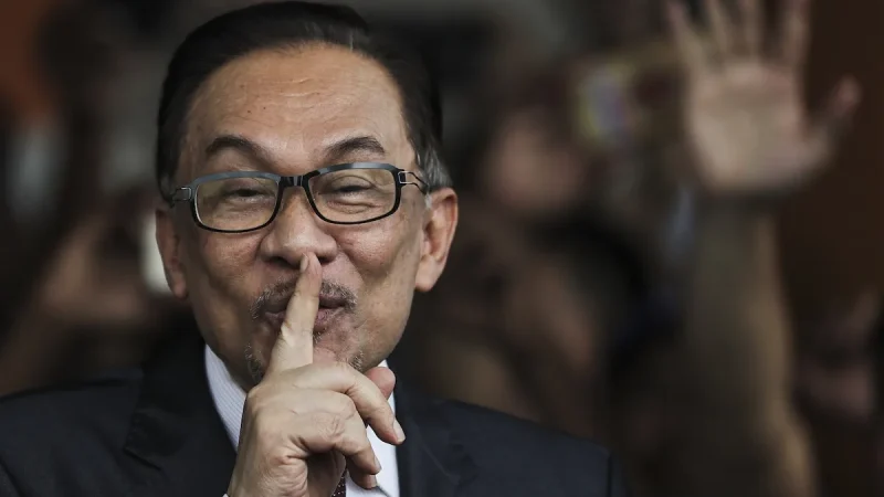Anwar Ibrahim Siap Deportasi WN Israel yang Ditemukan di Malaysia