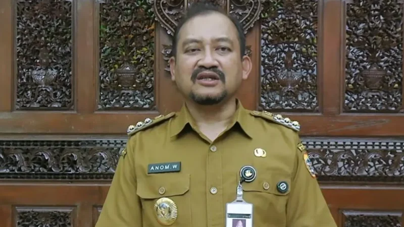 Bupati Pemalang Anom Widiyantoro Terjaring OTT KPK, Baru Sekitar 1,5 Tahun Menjabat