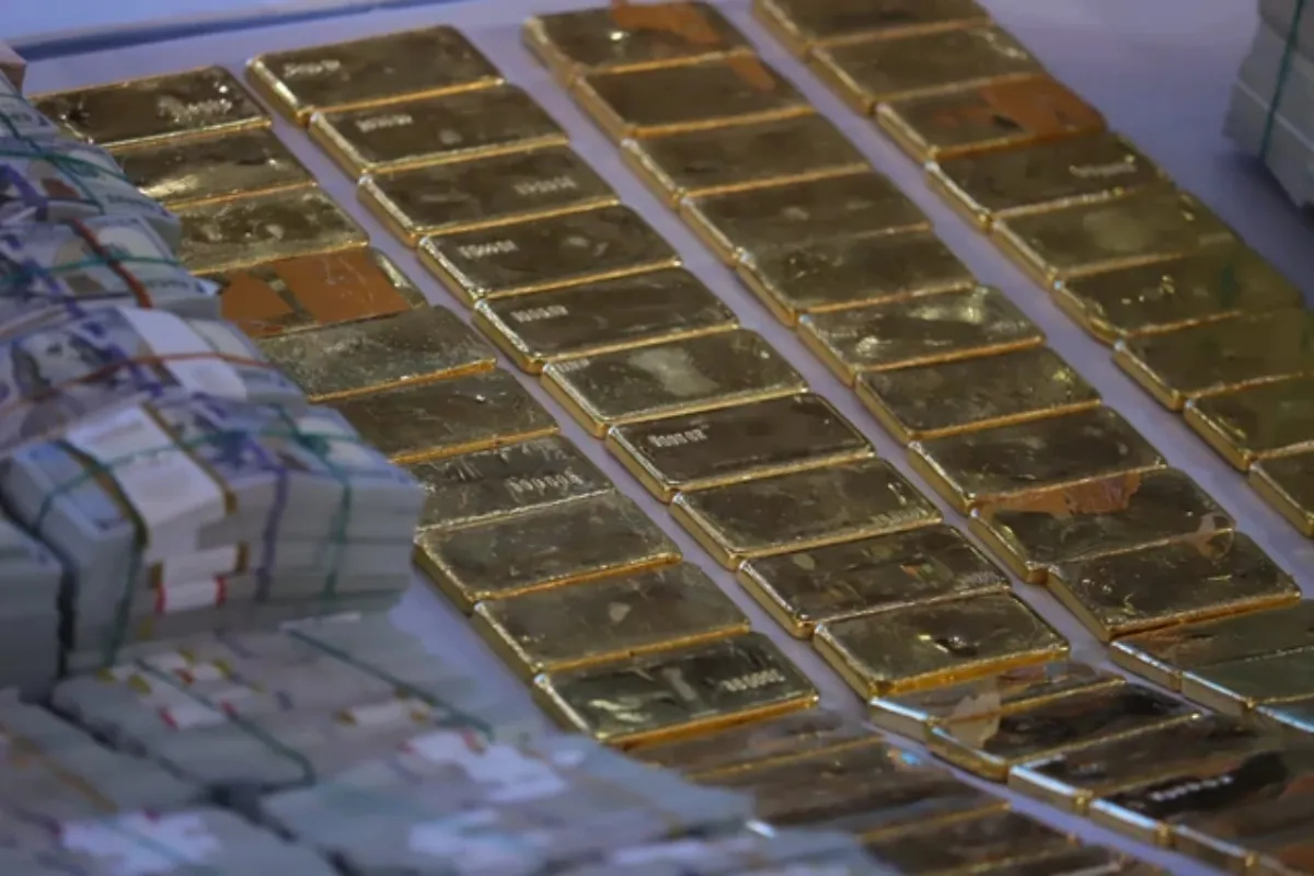 74 Kg Emas Sitaan Kasus Febrie Diuji, Kadarnya 23 Karat