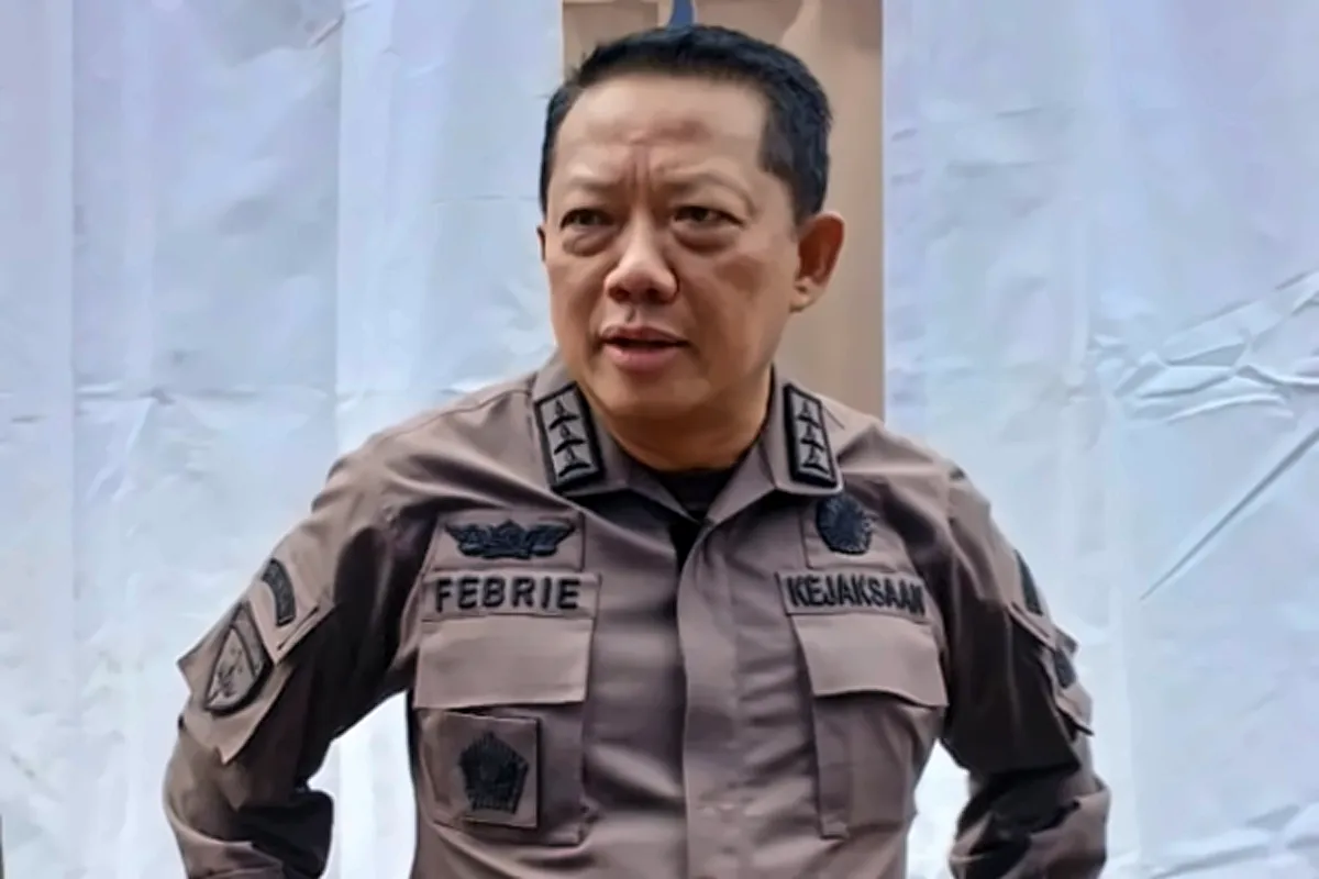 Rumah Febrie Adriansyah Dijaga TNI, Polri Geledah Cafe de’Clan