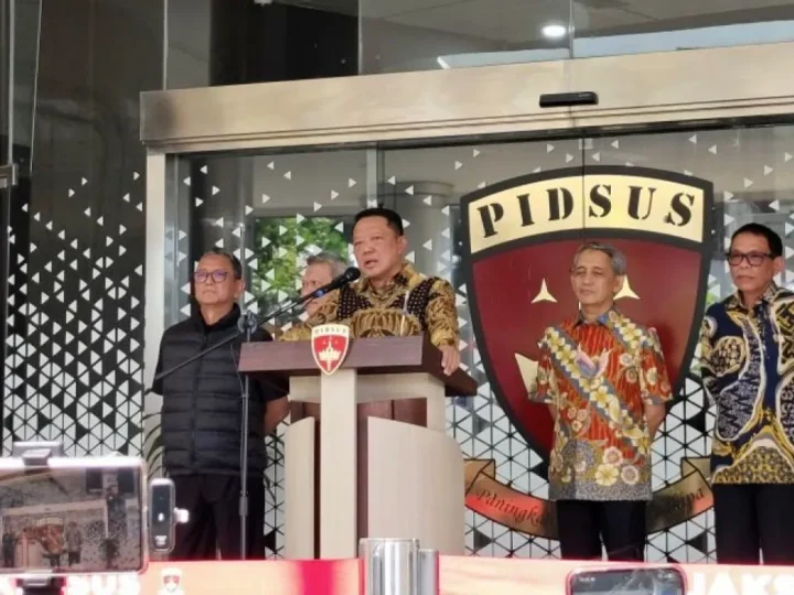 Febrie Adriansyah Bantah Terkait Kafe de’Clan, Akui Rumah Sentul Miliknya