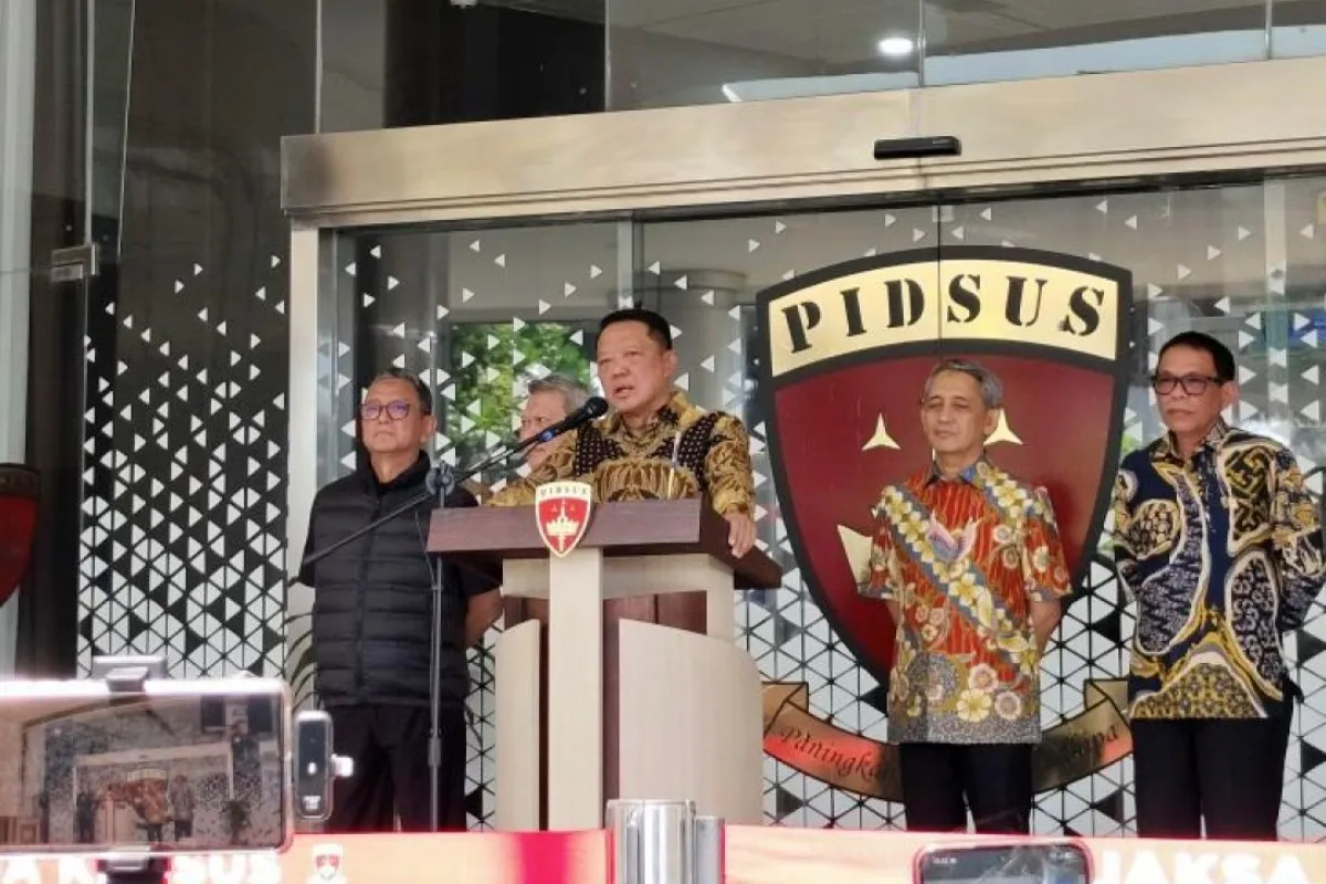 Febrie Adriansyah Bantah Terkait Kafe de’Clan, Akui Rumah Sentul Miliknya