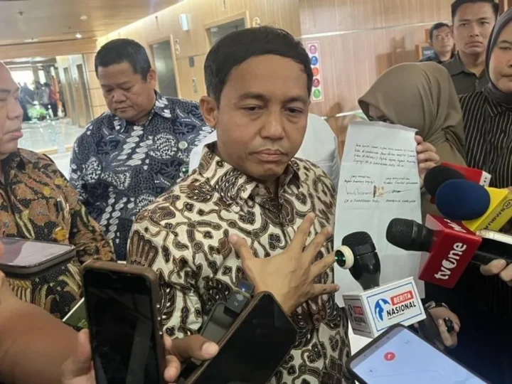 Raja Juli Antoni Lapor Penolakan Gratifikasi Usai OTT Kuansing