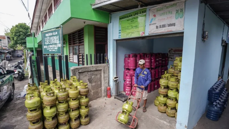 Subsidi LPG 3 Kg Diperketat, Pertamina Gunakan NIK untuk Verifikasi Penerima
