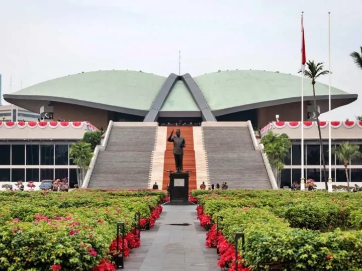 RUU Migas Resmi Jadi Usul Inisiatif DPR, Disetujui 316 Anggota