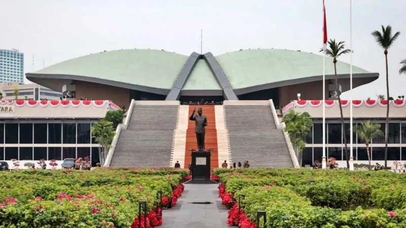 RUU Migas Resmi Jadi Usul Inisiatif DPR, Disetujui 316 Anggota