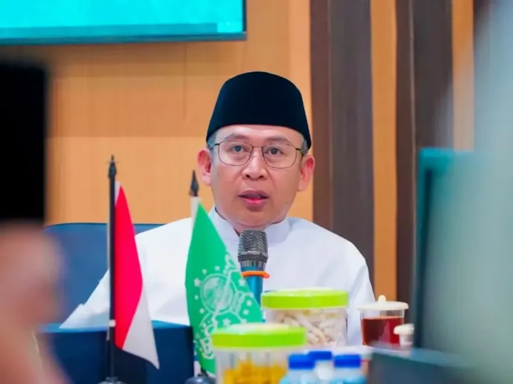 Dukungan Daerah Menguat, Gus Rozin Disebut Bisa Jadi Poros Tengah Ketua Umum PBNU