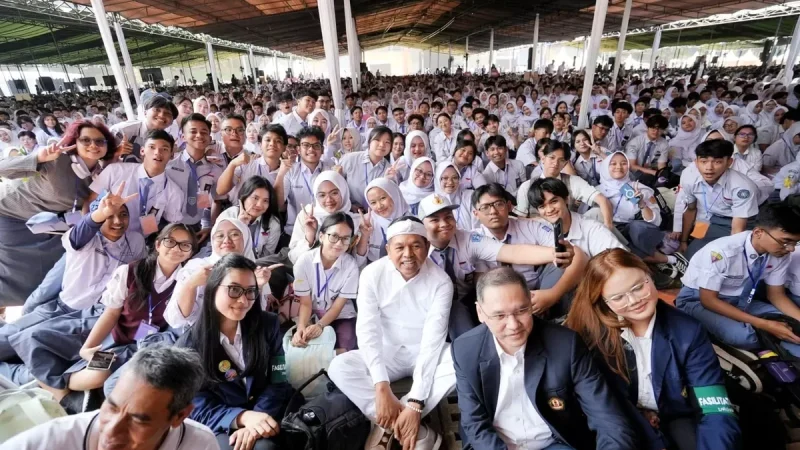 Viral Usai Berbincang dengan Dedi Mulyadi, Begini Kondisi Mahasiswa UNPAD K