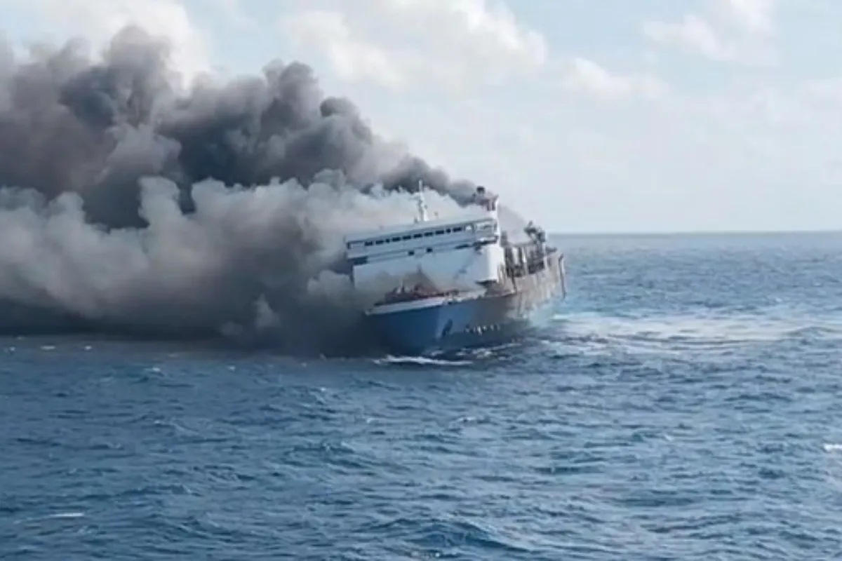 TNI AL Kerahkan 2 KRI dan Pesawat Evakuasi KM Mutiara Sentosa II, 30 Penumpang Selamat