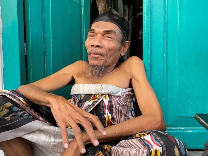 Cuma Pensiun Rp 900 Ribu, Suwarno Malah Masuk Desil 10 dan Kehilangan Bansos