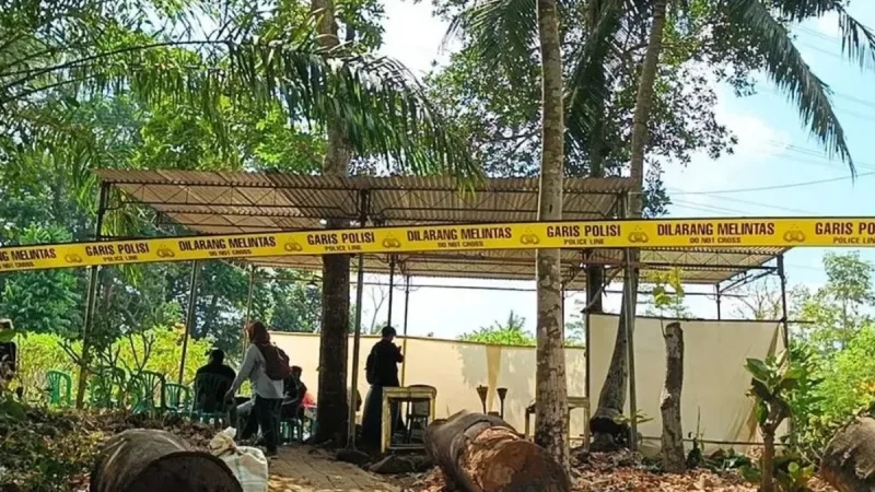 Polri Ekshumasi Jenazah Sutrimo di Banyumas, Penyebab Kematian Masih Ditelusuri