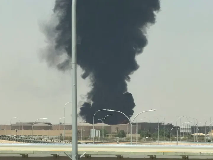 Riyadh Jadi Sasaran Houthi, Ledakan Terdengar di Ibu Kota Saudi