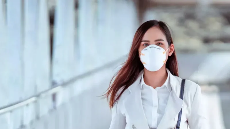 Kemenkes Siapkan 100 Ribu Masker, Penimbun Terancam Sanksi